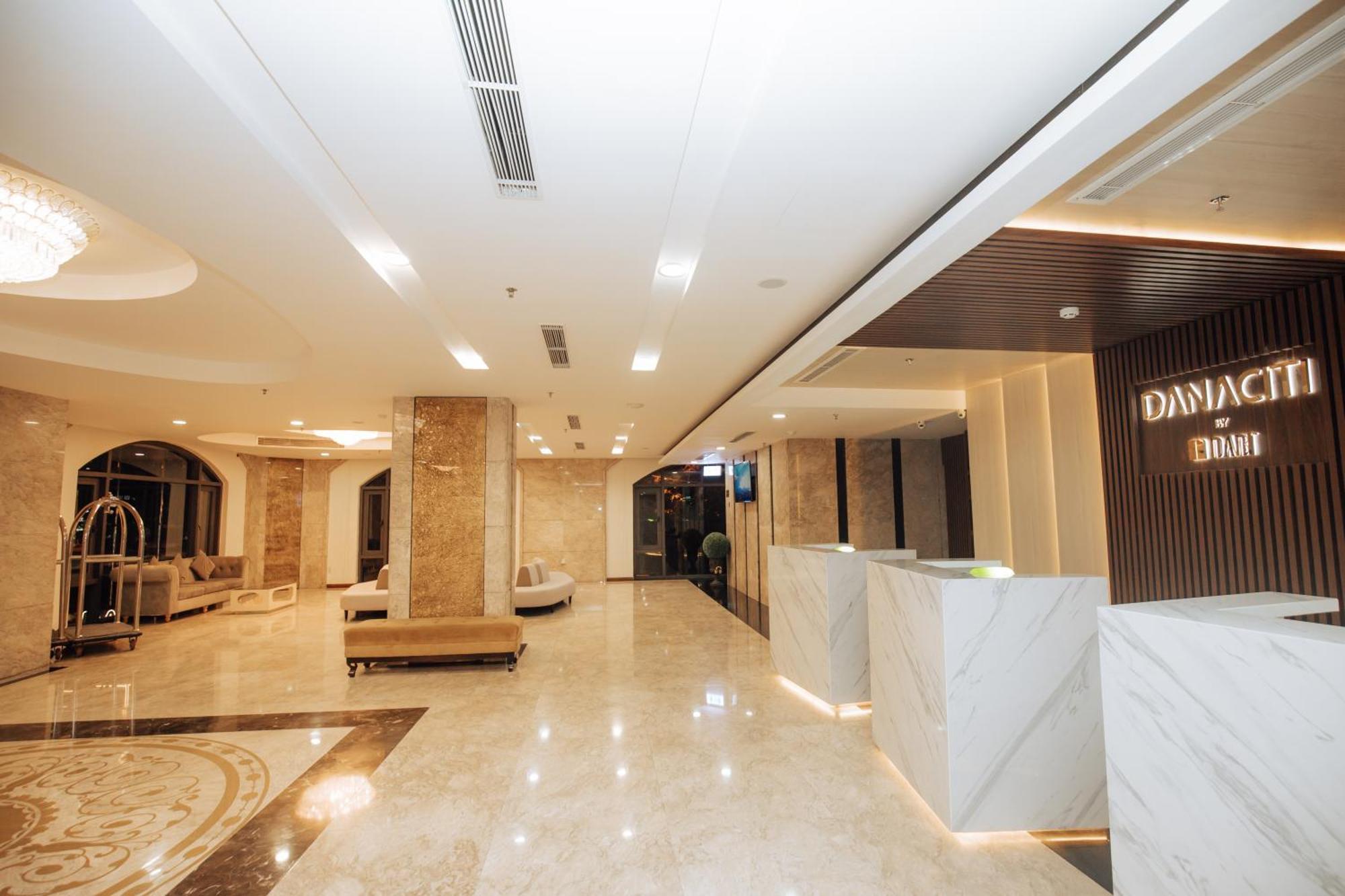 Danaciti Hotel Da Nang Bagian luar foto