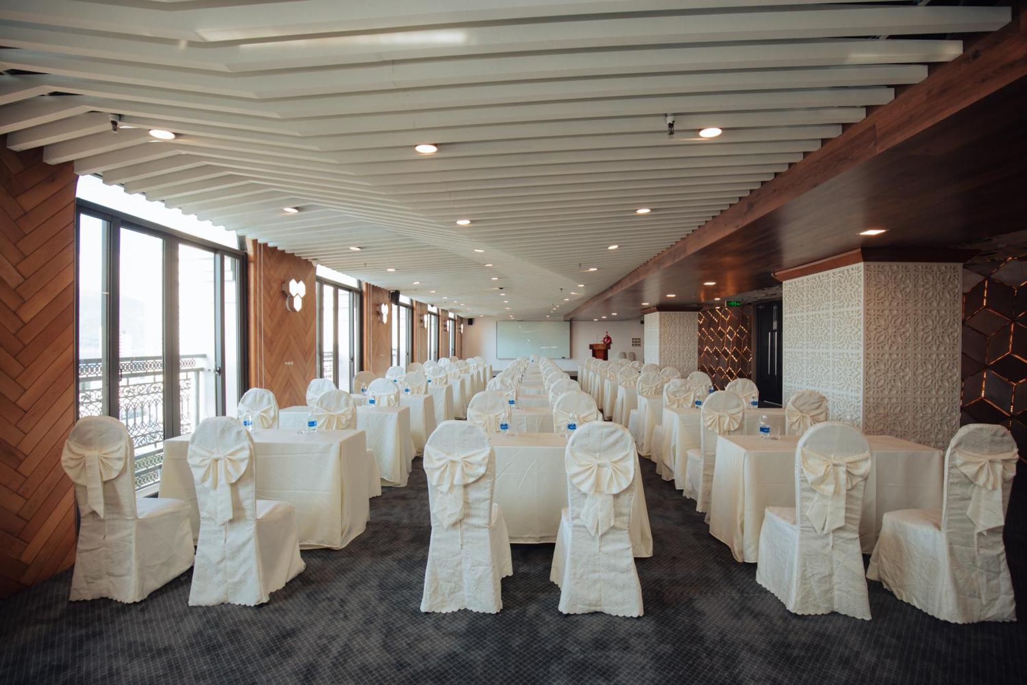 Danaciti Hotel Da Nang Bagian luar foto