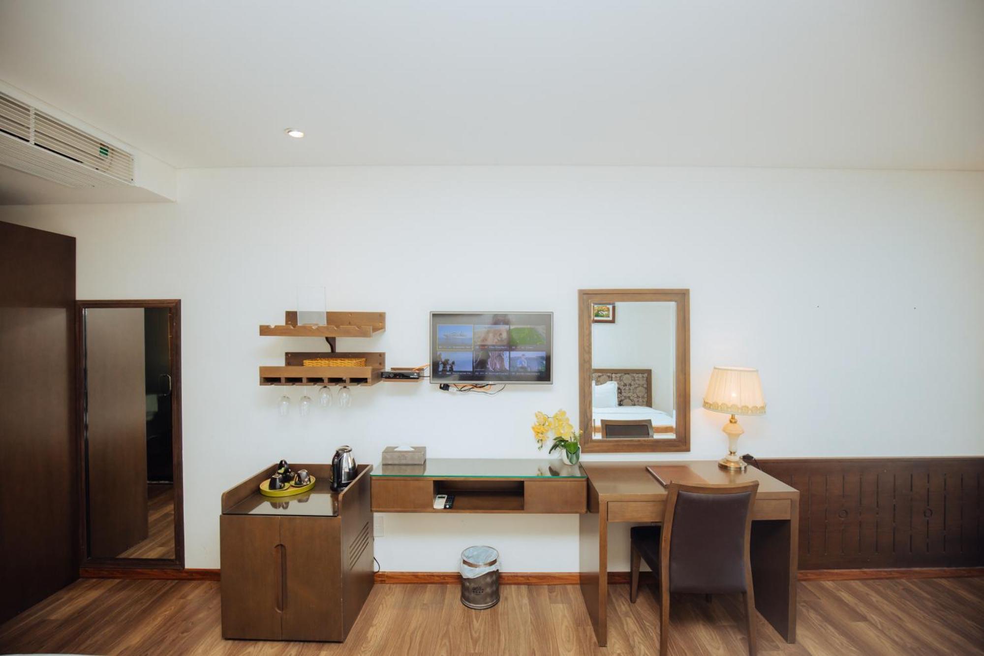 Danaciti Hotel Da Nang Bagian luar foto