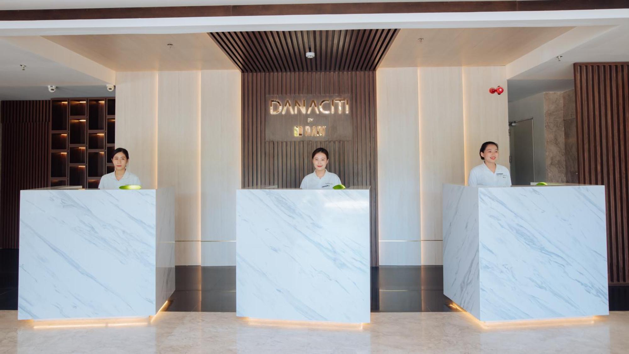 Danaciti Hotel Da Nang Bagian luar foto