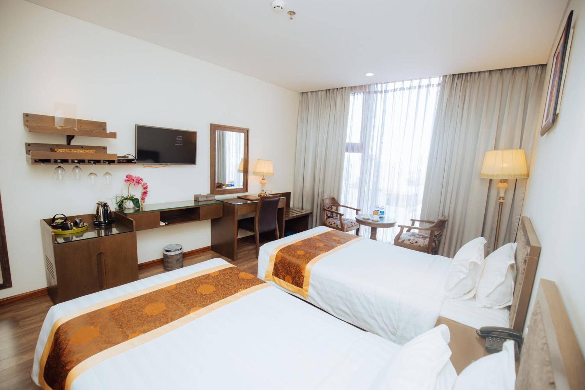 Danaciti Hotel Da Nang Bagian luar foto