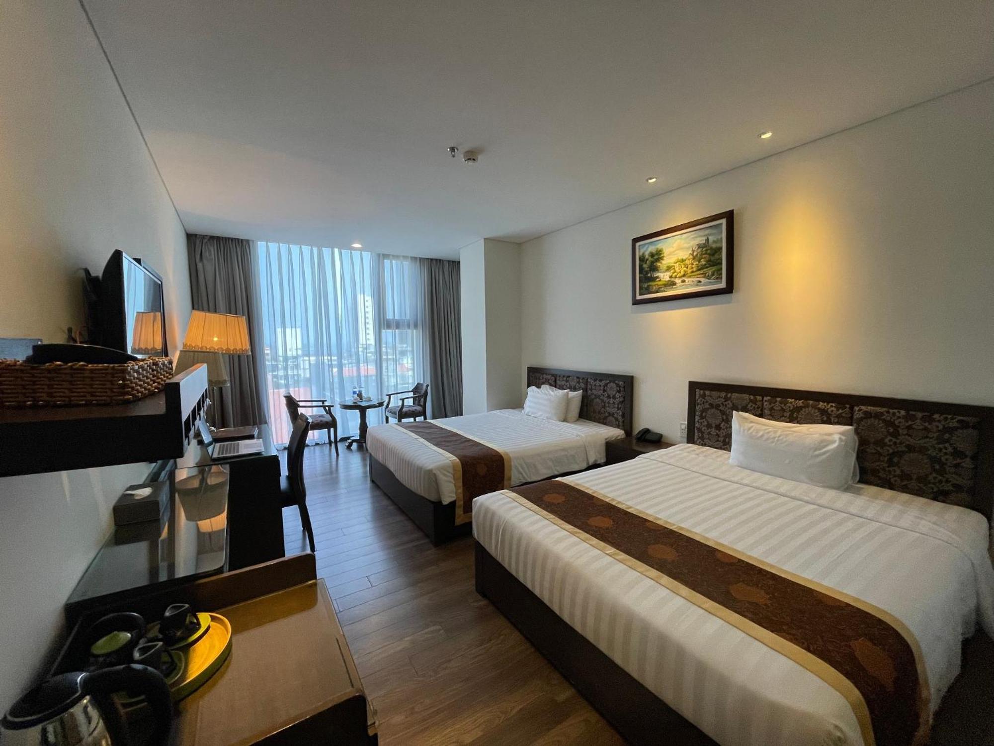Danaciti Hotel Da Nang Bagian luar foto