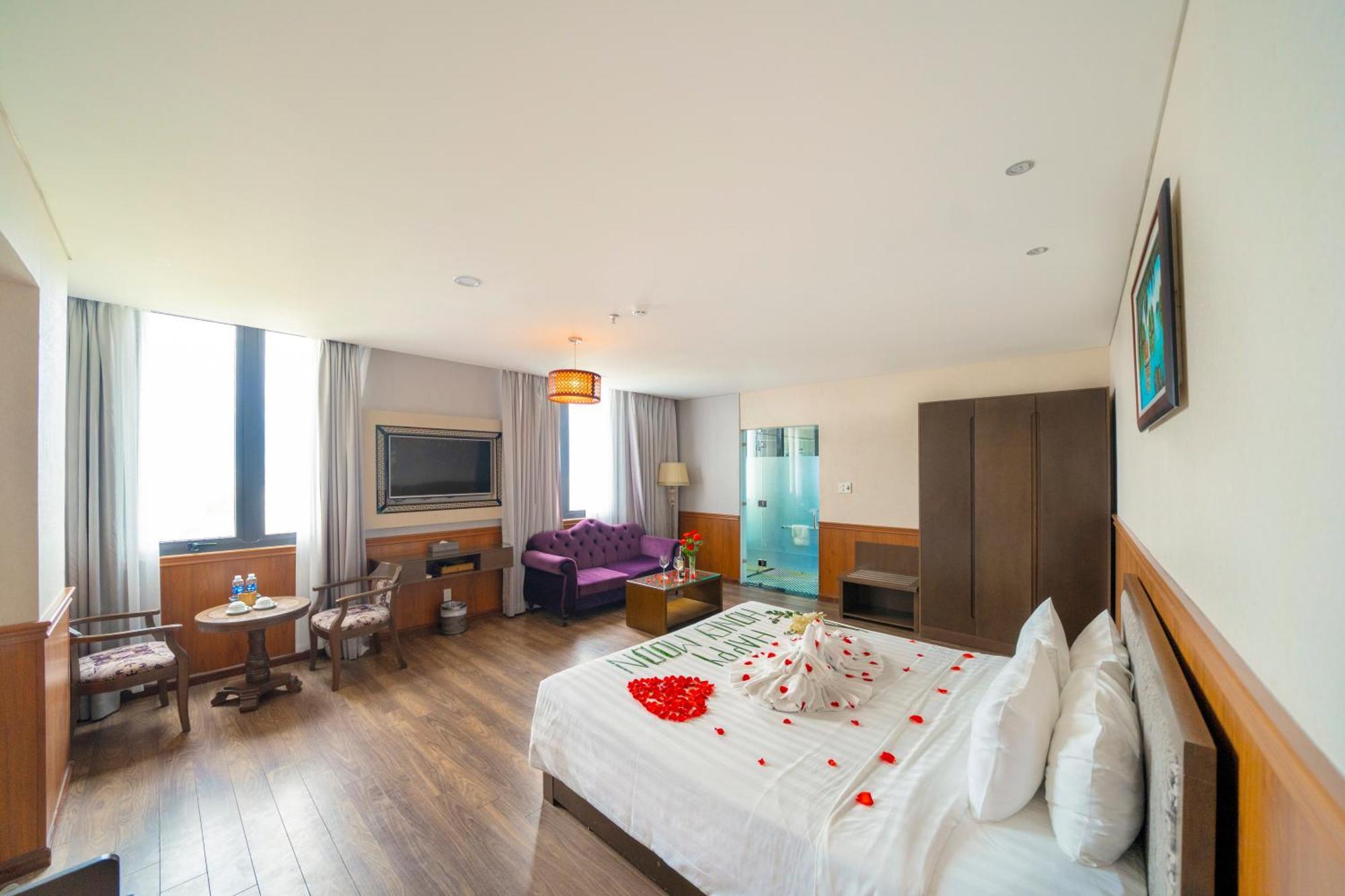 Danaciti Hotel Da Nang Bagian luar foto